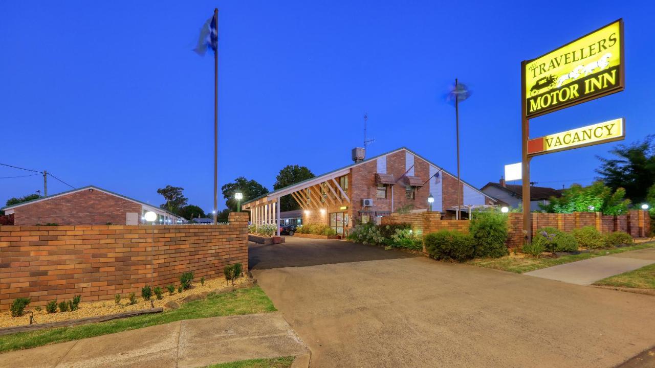 All Travellers Motor Inn Coonabarabran Esterno foto