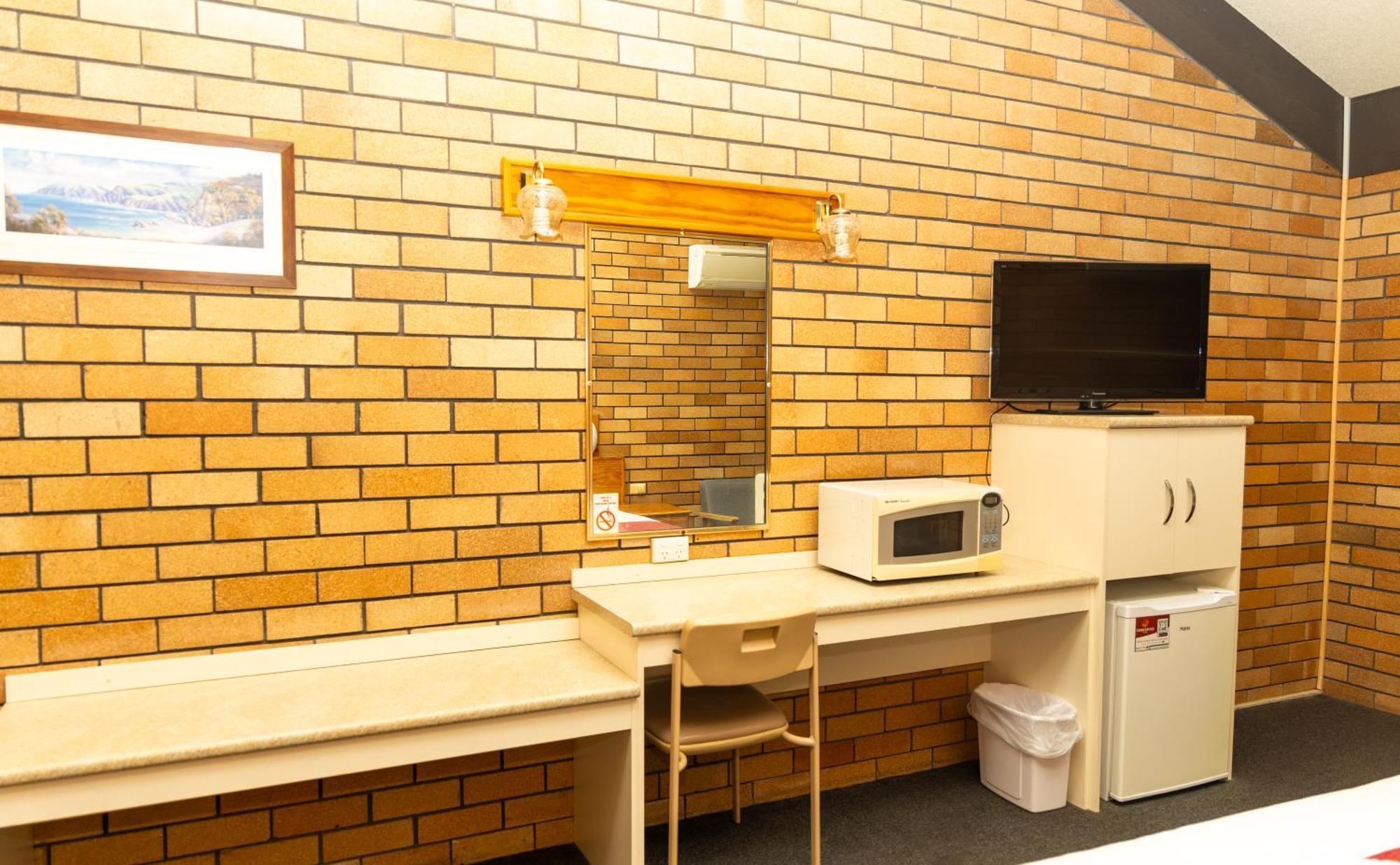 All Travellers Motor Inn Coonabarabran Esterno foto