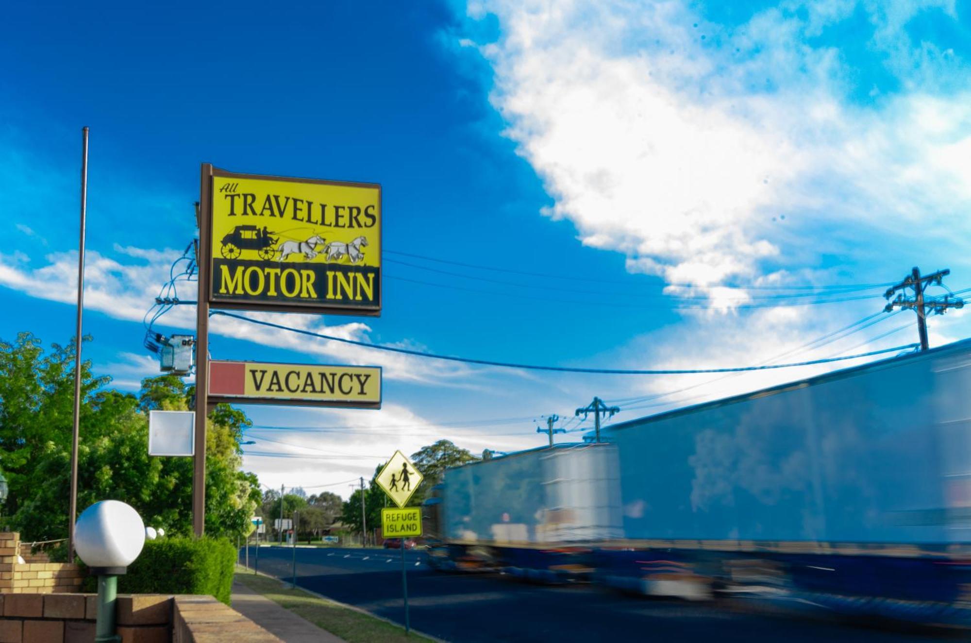All Travellers Motor Inn Coonabarabran Esterno foto