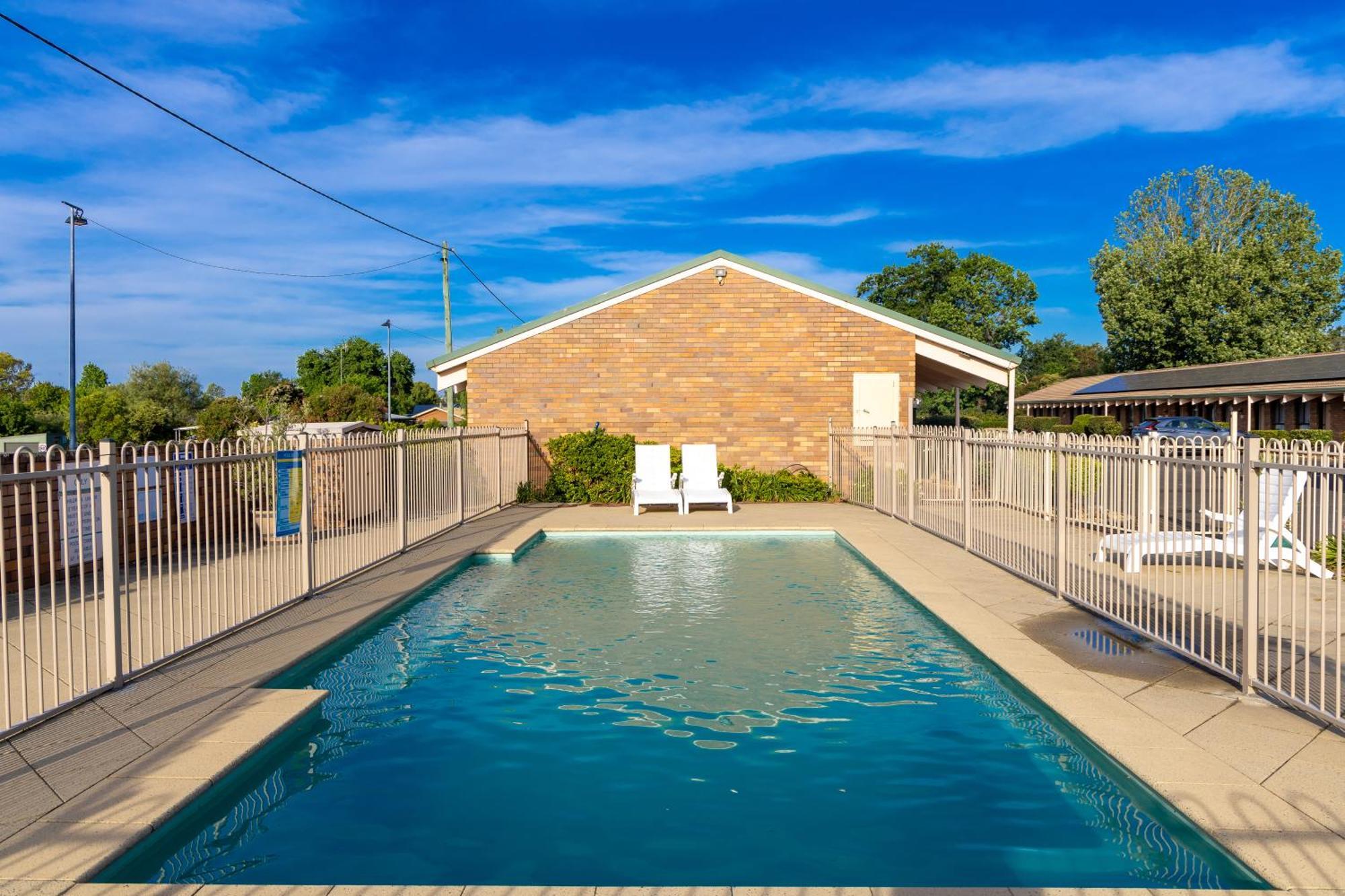 All Travellers Motor Inn Coonabarabran Esterno foto