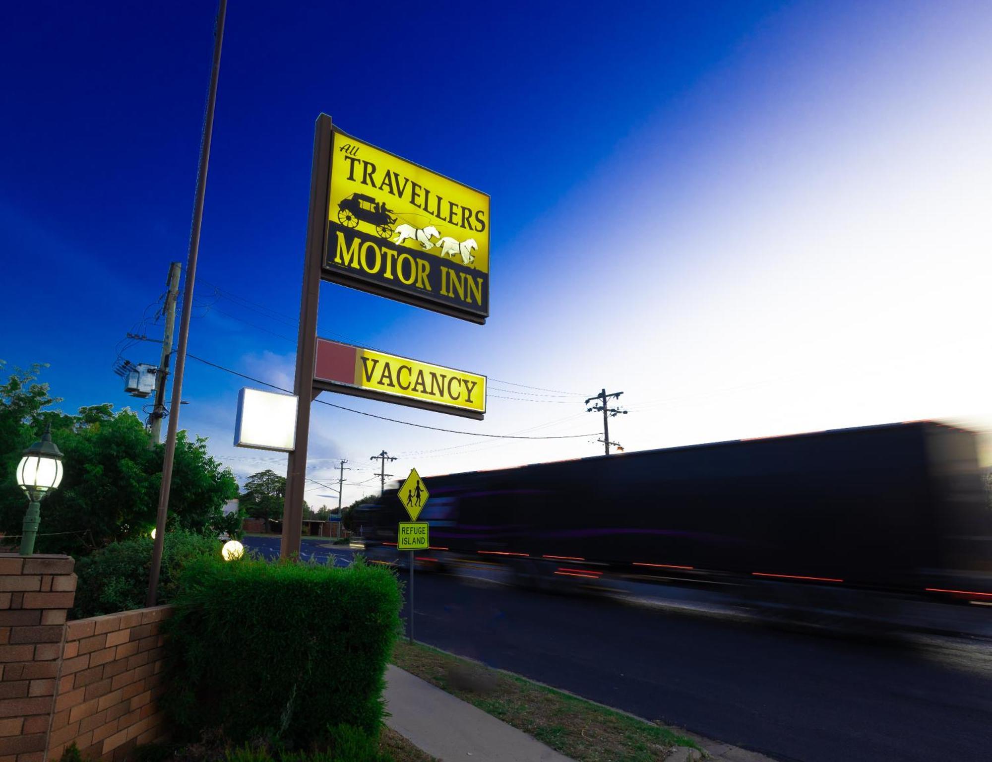 All Travellers Motor Inn Coonabarabran Esterno foto