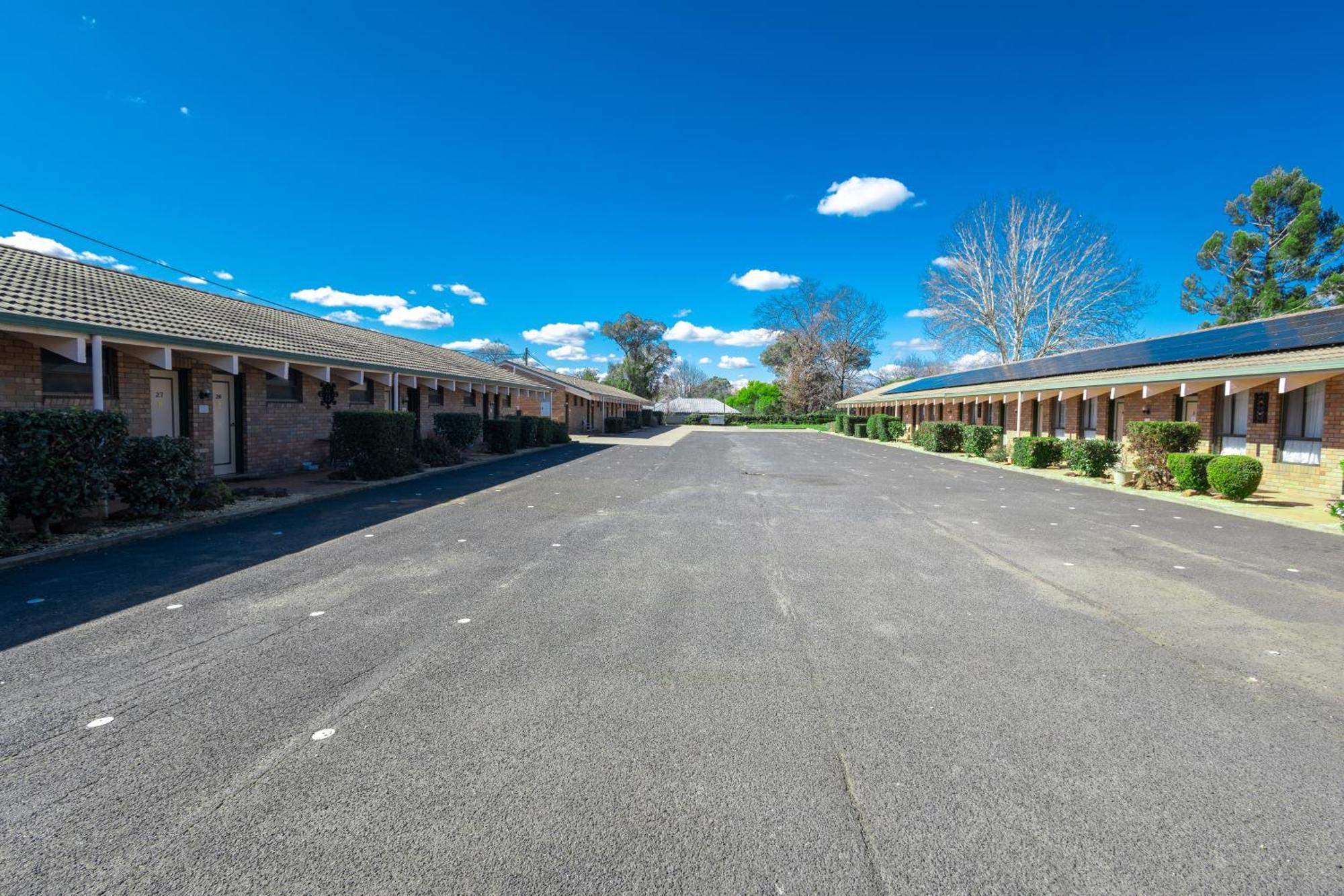 All Travellers Motor Inn Coonabarabran Esterno foto